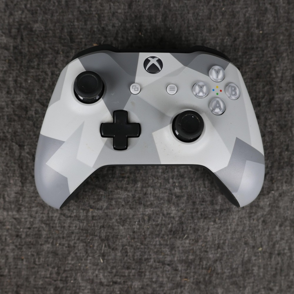 Microsoft Xbox One Wireless Controller Gray Camo Gamepad 1708 M1017007-001